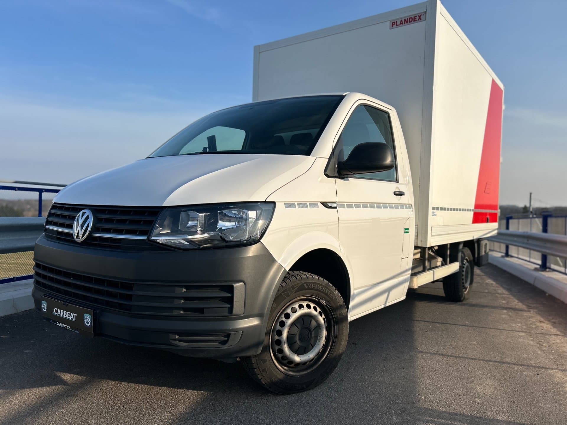 VW Transporter T6 Skříň a Dílna 2.0 TSI - foto 1