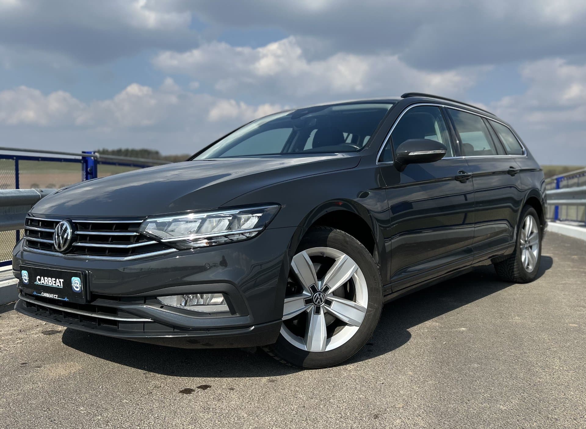 VW Passat Variant 2.0 TDI 140 kw FACELIFT - foto 1